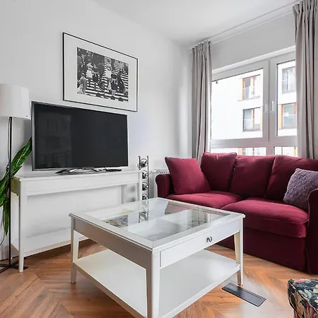 Charming Close To The Center *